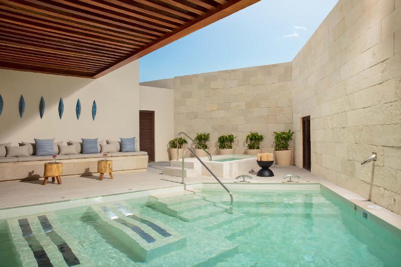 منتجع Dreams Aventuras Riviera Maya   All Inclusive