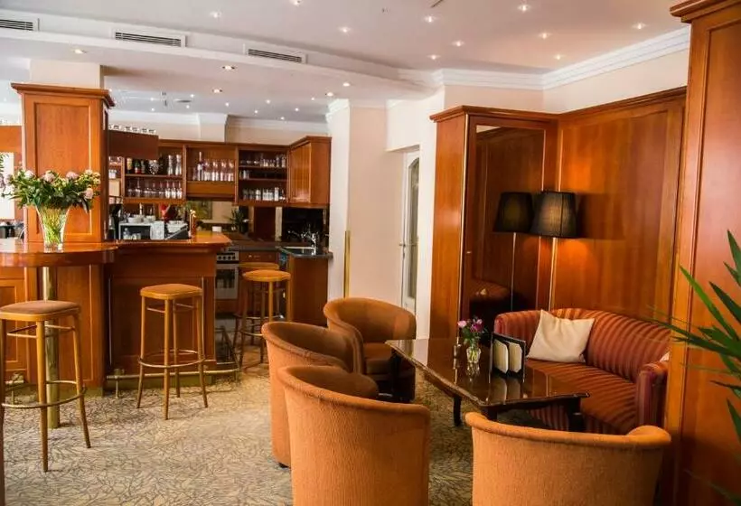 Отель Admiral Am Kurpark