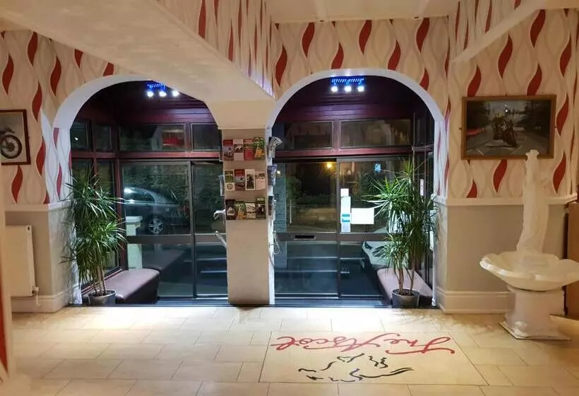 בית מלון כפרי Ascot