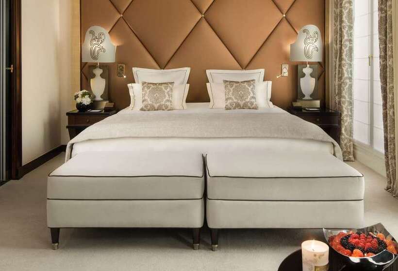 ホテル Hôtel Barrière Fouquet S Paris