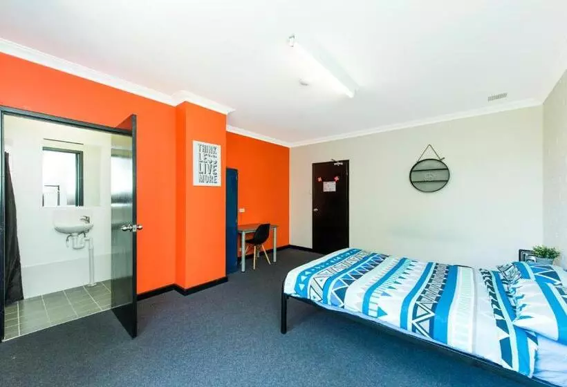 Hotel Billabong Backpackers Resort