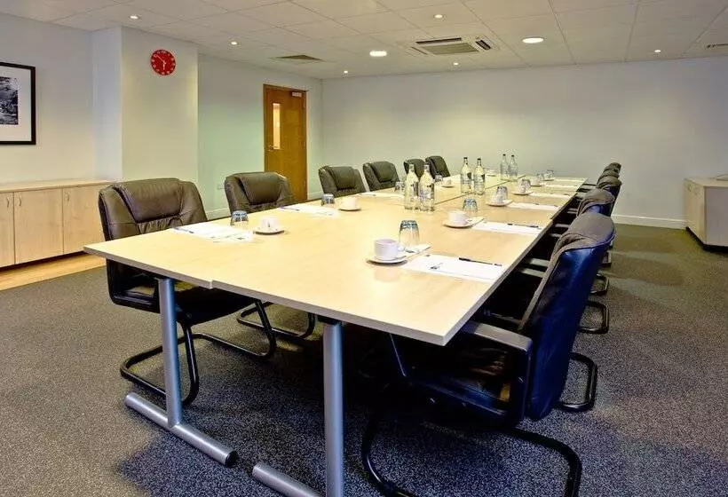 호텔 Holiday Inn Express Shrewsbury, An Ihg