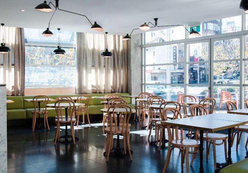 Отель Ibis Budget Sydney East