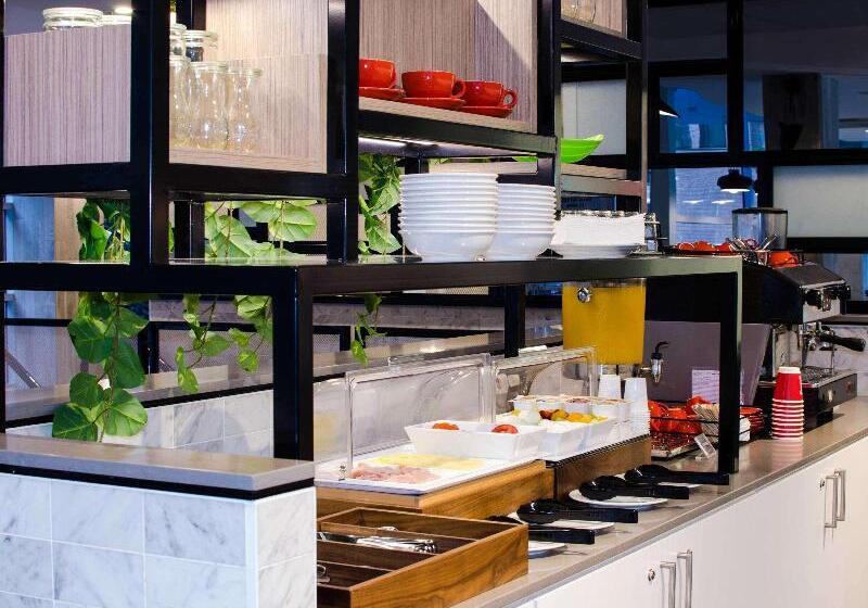 Отель Ibis Budget Sydney East