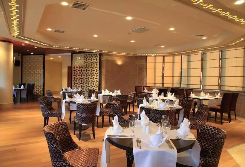 Kolin Hotel Spa & Convention Center