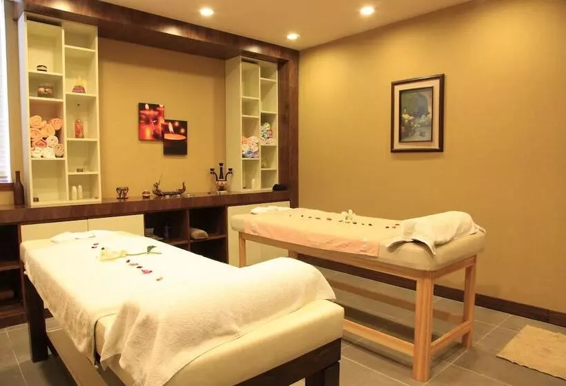 Kolin Hotel Spa & Convention Center