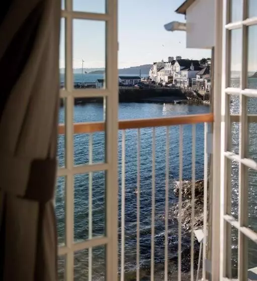 Отель The Idle Rocks