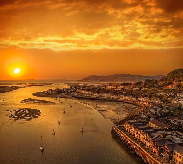 The Quay Hotel And Spa