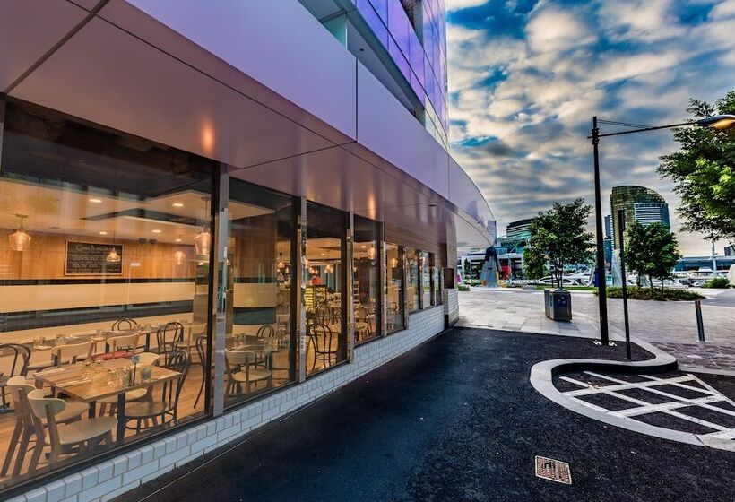 The Sebel Residences Melbourne Docklands Serviced Apartments