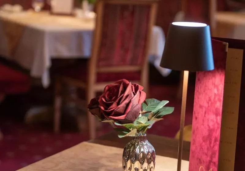 هتل Alpenschlossl