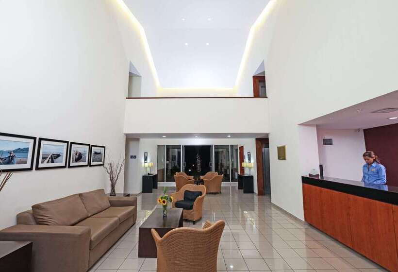 هتل Comfort Inn Real La Union