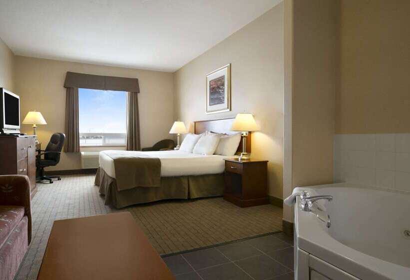 هتل Days Inn By Wyndham Moose Jaw