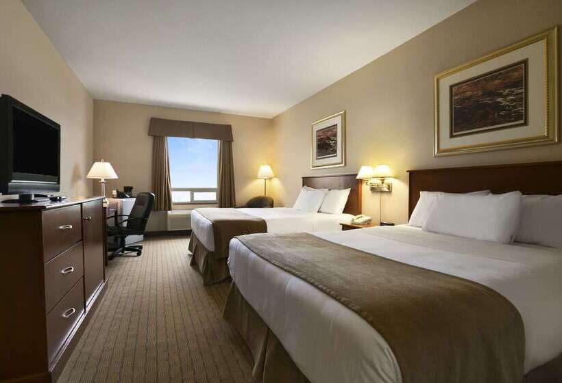 هتل Days Inn By Wyndham Moose Jaw