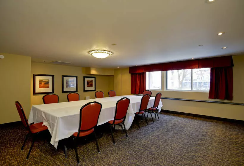Отель Extendedstay Deluxe Ottawa