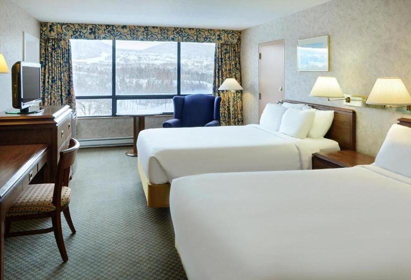 هتل Greenwood Inn & Suites