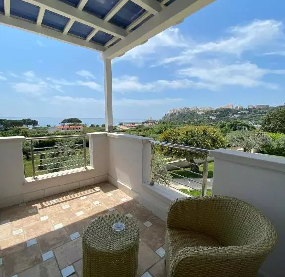 Hotel Grotta Di Tiberio