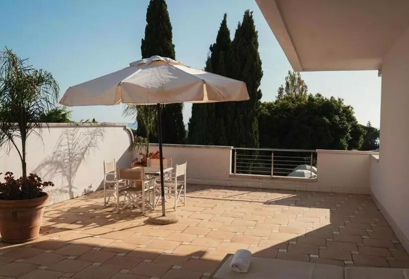 Hotel Grotta Di Tiberio