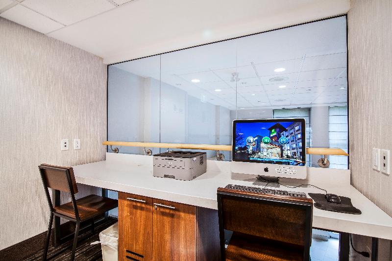 Hotelli Holiday Inn Express & Suites Langley, An Ihg