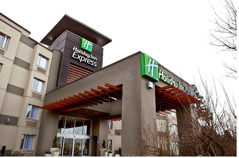 Hotelli Holiday Inn Express & Suites Langley, An Ihg