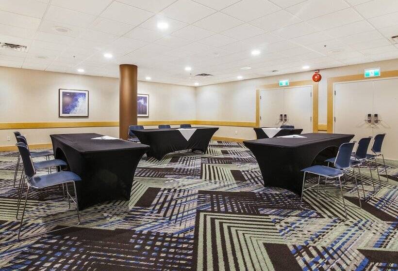 Hotelli Holiday Inn Express & Suites Langley, An Ihg