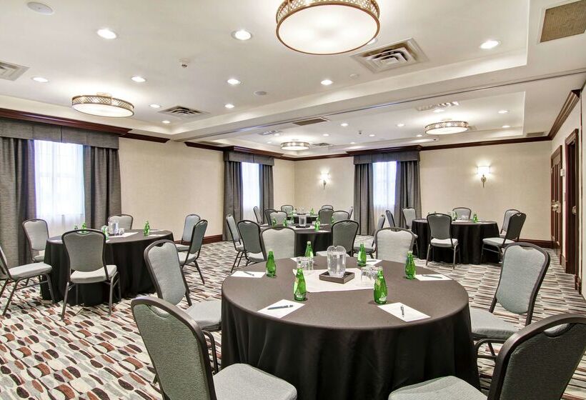 בית מלון כפרי Homewood Suites By Hilton Toronto Oakville