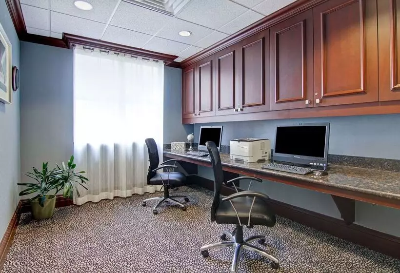 酒店 Homewood Suites By Hilton Toronto Oakville