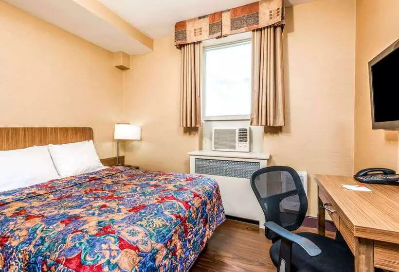 هتل Howard Johnson By Wyndham Toronto Downtown West