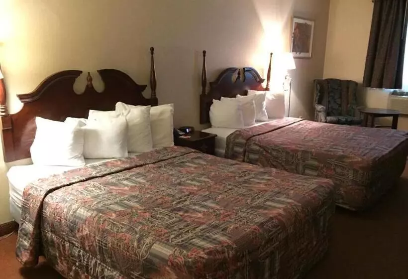 هتل Howard Johnson By Wyndham Toronto Downtown West