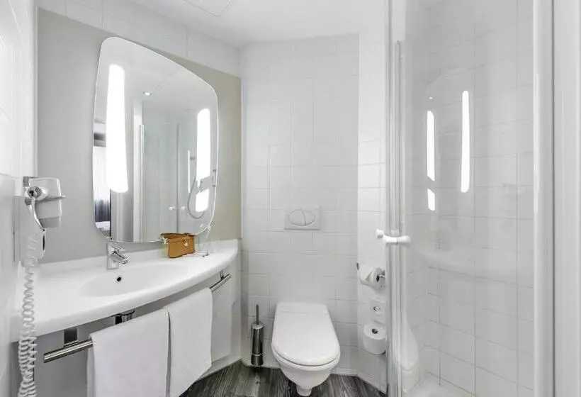 בית מלון כפרי Ibis Innsbruck