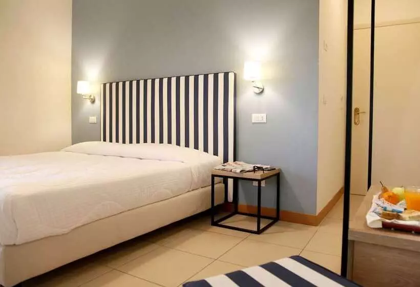 Отель Majorca Sul Mare In Centro A Riccione