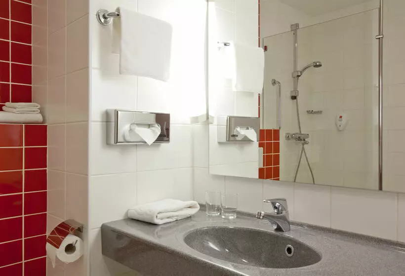 Отель Park Inn By Radisson Ekaterinburg