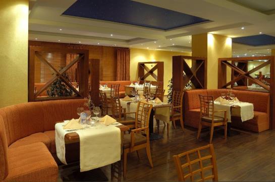 בית מלון כפרי Qubus Walbrzych