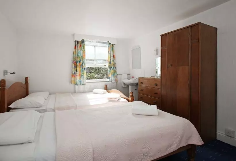 ホテル St. Athans