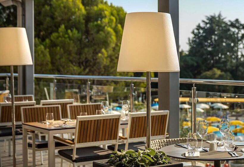 هتل Valamar Parentino