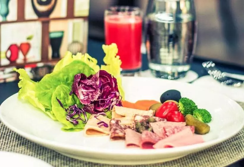 Mercure Yangon Kaba Aye