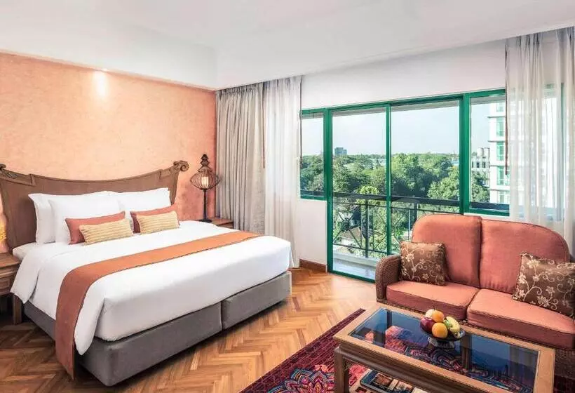 Mercure Yangon Kaba Aye