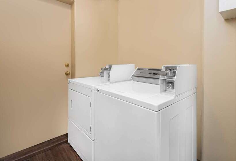 Motel Super 8 By Wyndham Thunder Bay