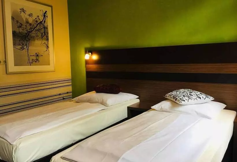 בית מלון כפרי Altdusseldorf