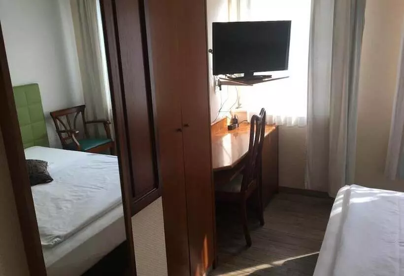 בית מלון כפרי Altdusseldorf