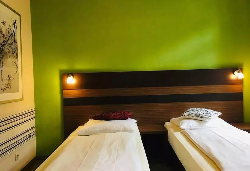 בית מלון כפרי Altdusseldorf