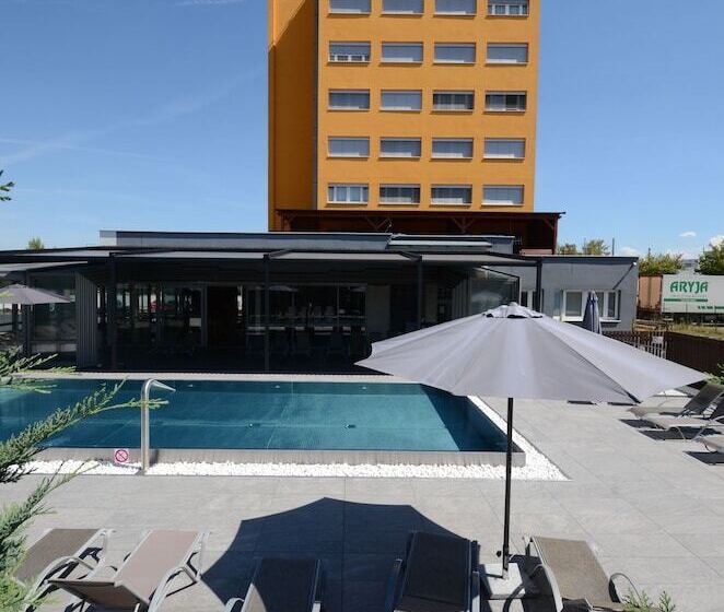 هتل Aura Design & Garden Pool