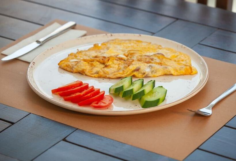 هتل Golden Orange