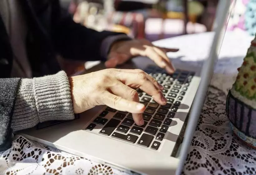 ホテル Tante Alma S Bonner