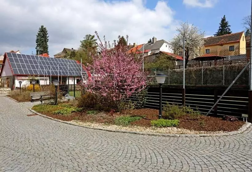 בית מלון כפרי U Zeleneho Stromu