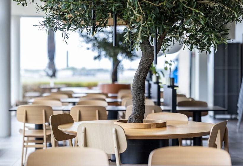 Airport Hotel, Billund