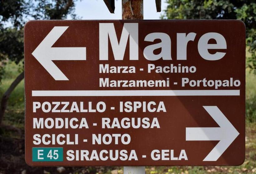 مبيت وإفطار Villa Aurea