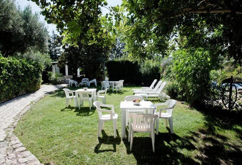 مبيت وإفطار Villa Aurea