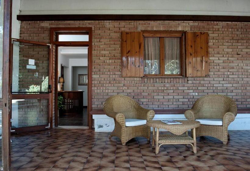 مبيت وإفطار Villa Aurea