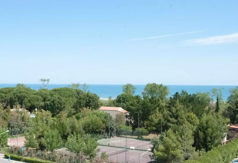 ホテル Dakar Living