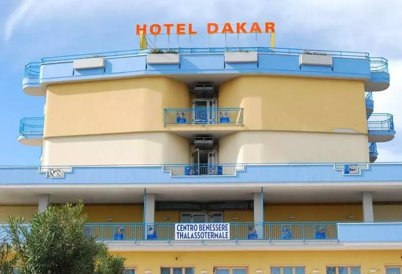 ホテル Dakar Living